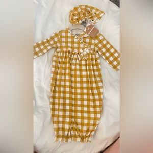NWT Mud Pie sleep outfit gingham with hat